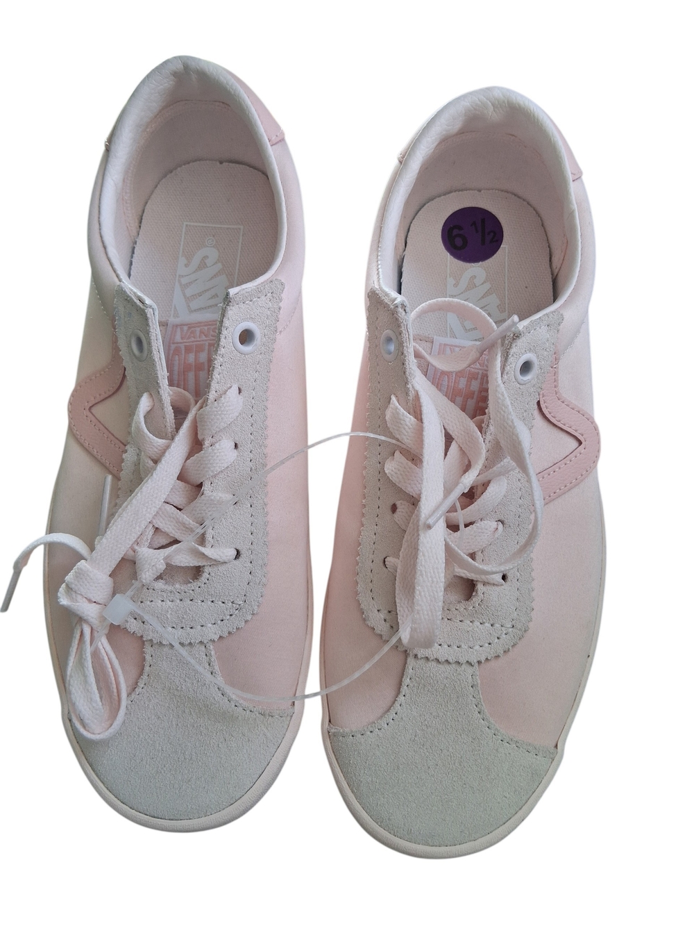 NWT Vans Women’s Pink Low-Top Lace-Up Sneakers